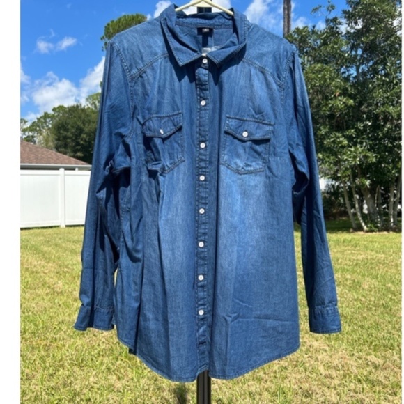 ~eN New Torrid denim button down shirt - Picture 2 of 7